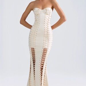 Elegant Cream Strapless Dress